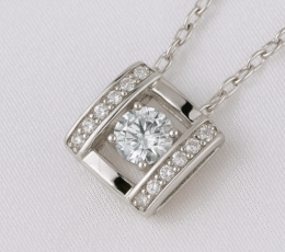 Arvana’s 925 Silver Pendant Necklace